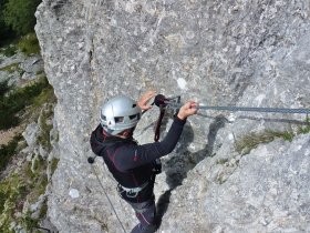 Gesicherter Klettersteig auf Zelenica (Dejan Ogrinec)