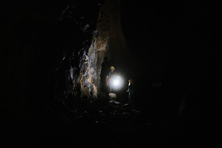 Luč v rudniku