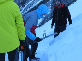 Winter mountaineering course