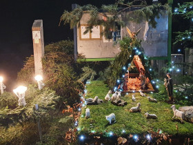 Nativity scenes in Sebenje